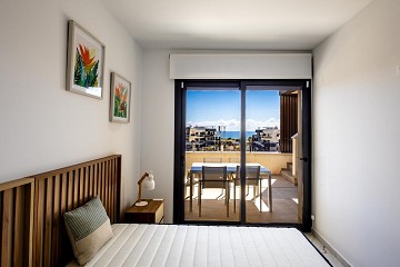 MODERN TAKVÅNING MED FANTASTISK HAVSUTSIKT OCH STOR PRIVAT TAKTERRASS. - Lotus Properties