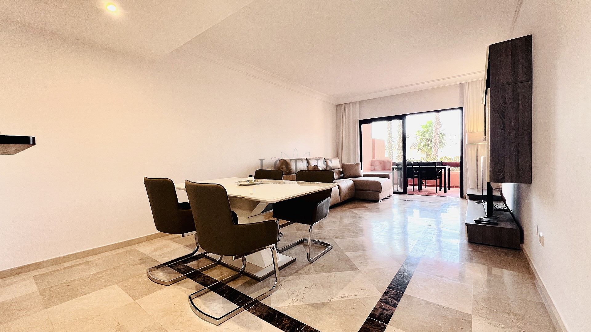 Exklusivt boende vid Villamartin Golf – Modernt hem i toppskick nära La Zenia Boulevard - Lotus Properties