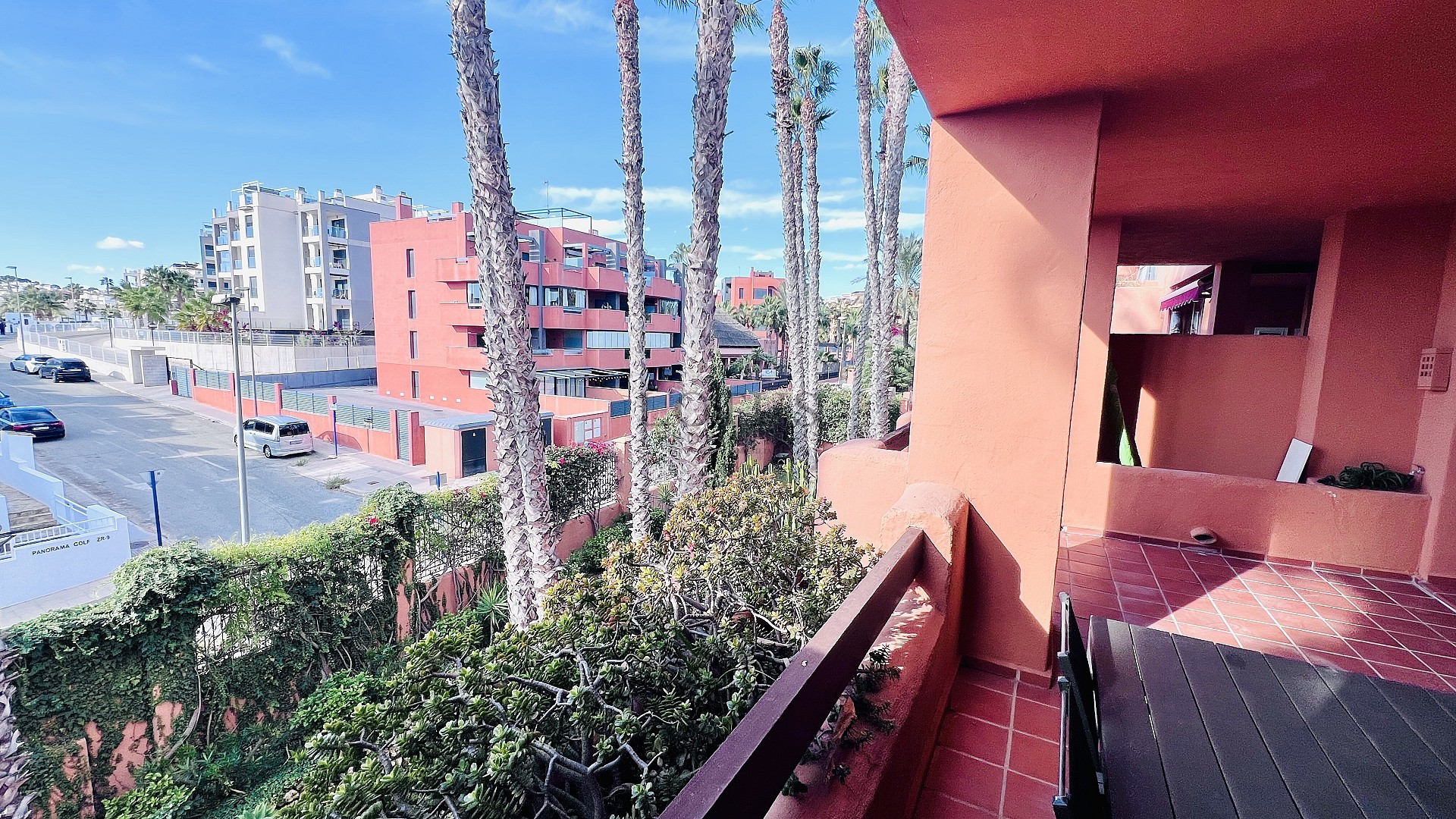 Exklusivt boende vid Villamartin Golf – Modernt hem i toppskick nära La Zenia Boulevard - Lotus Properties