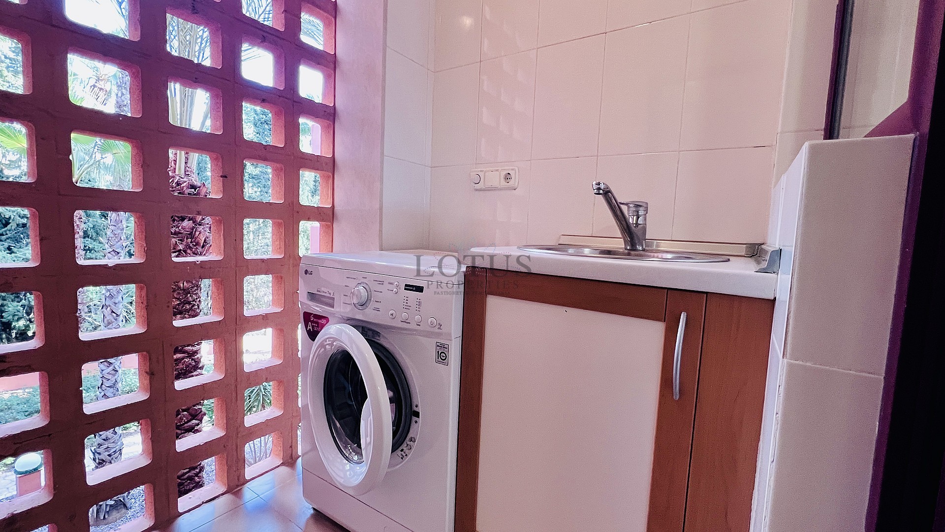 Exklusivt boende vid Villamartin Golf – Modernt hem i toppskick nära La Zenia Boulevard - Lotus Properties