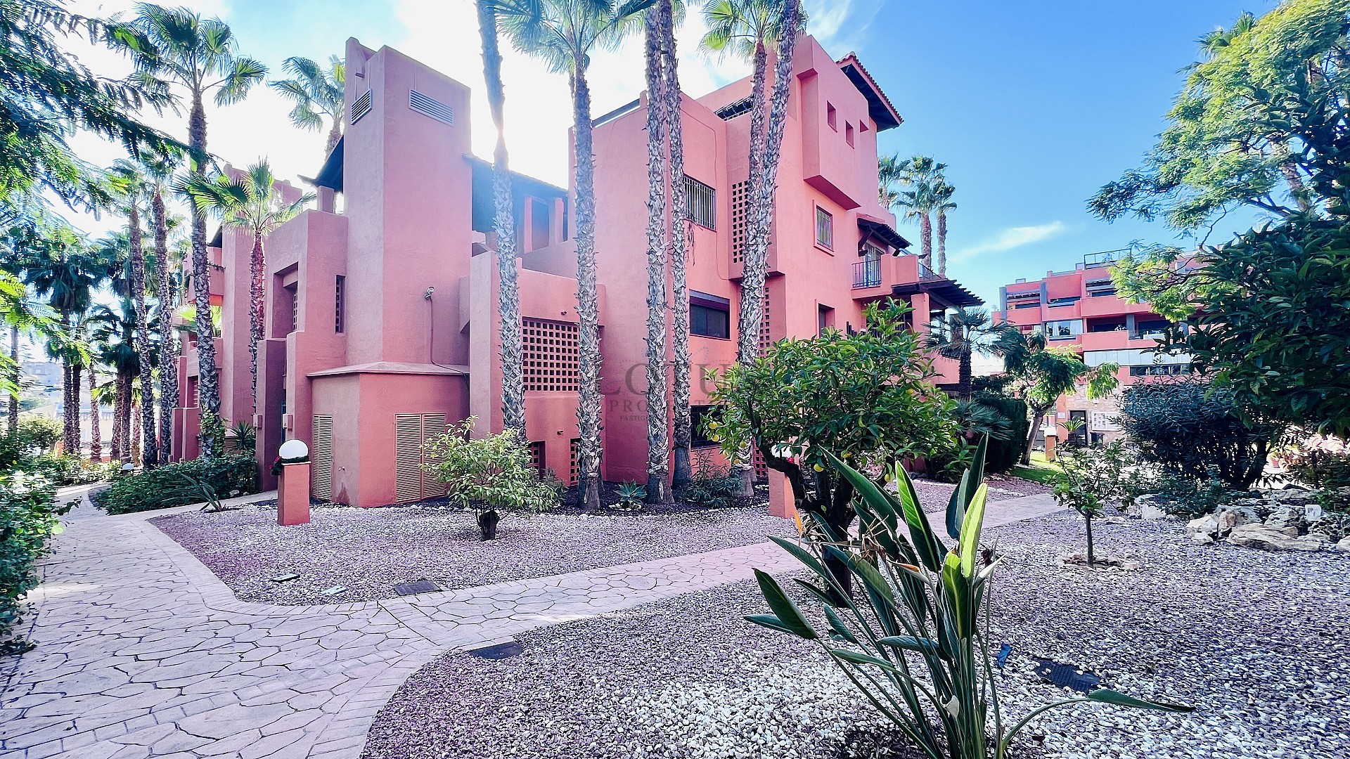 Exklusivt boende vid Villamartin Golf – Modernt hem i toppskick nära La Zenia Boulevard - Lotus Properties