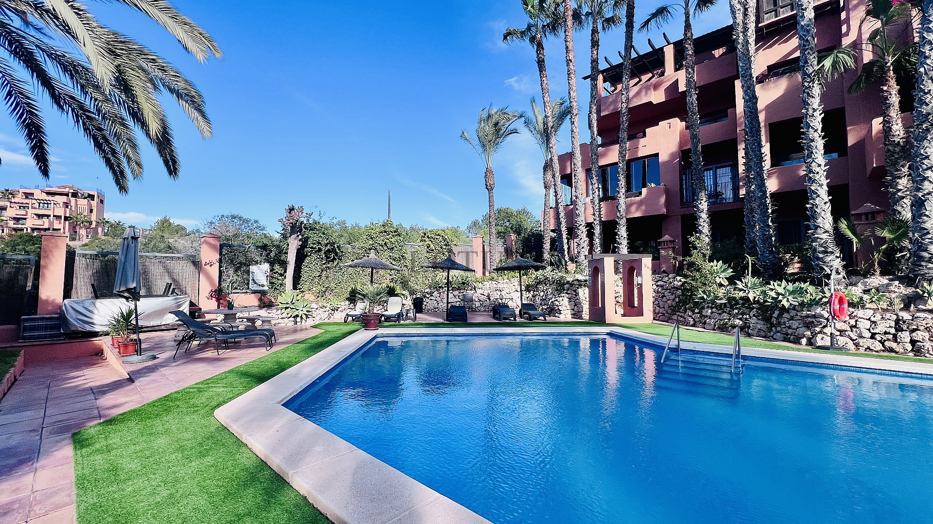 Exklusivt boende vid Villamartin Golf – Modernt hem i toppskick nära La Zenia Boulevard - Lotus Properties