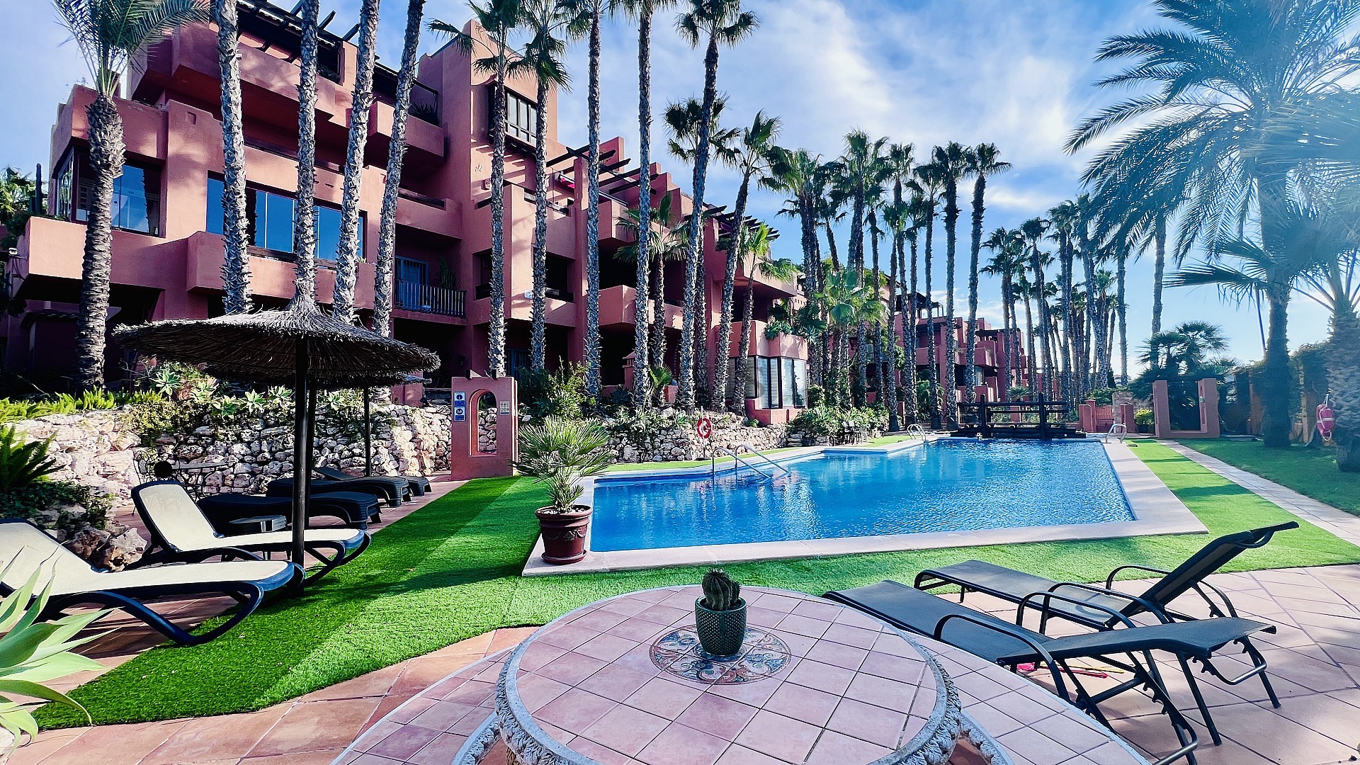 Exklusivt boende vid Villamartin Golf – Modernt hem i toppskick nära La Zenia Boulevard - Lotus Properties