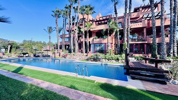 Exklusivt boende vid Villamartin Golf – Modernt hem i toppskick nära La Zenia Boulevard - Lotus Properties