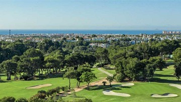 Exklusivt boende vid Villamartin Golf – Modernt hem i toppskick nära La Zenia Boulevard - Lotus Properties