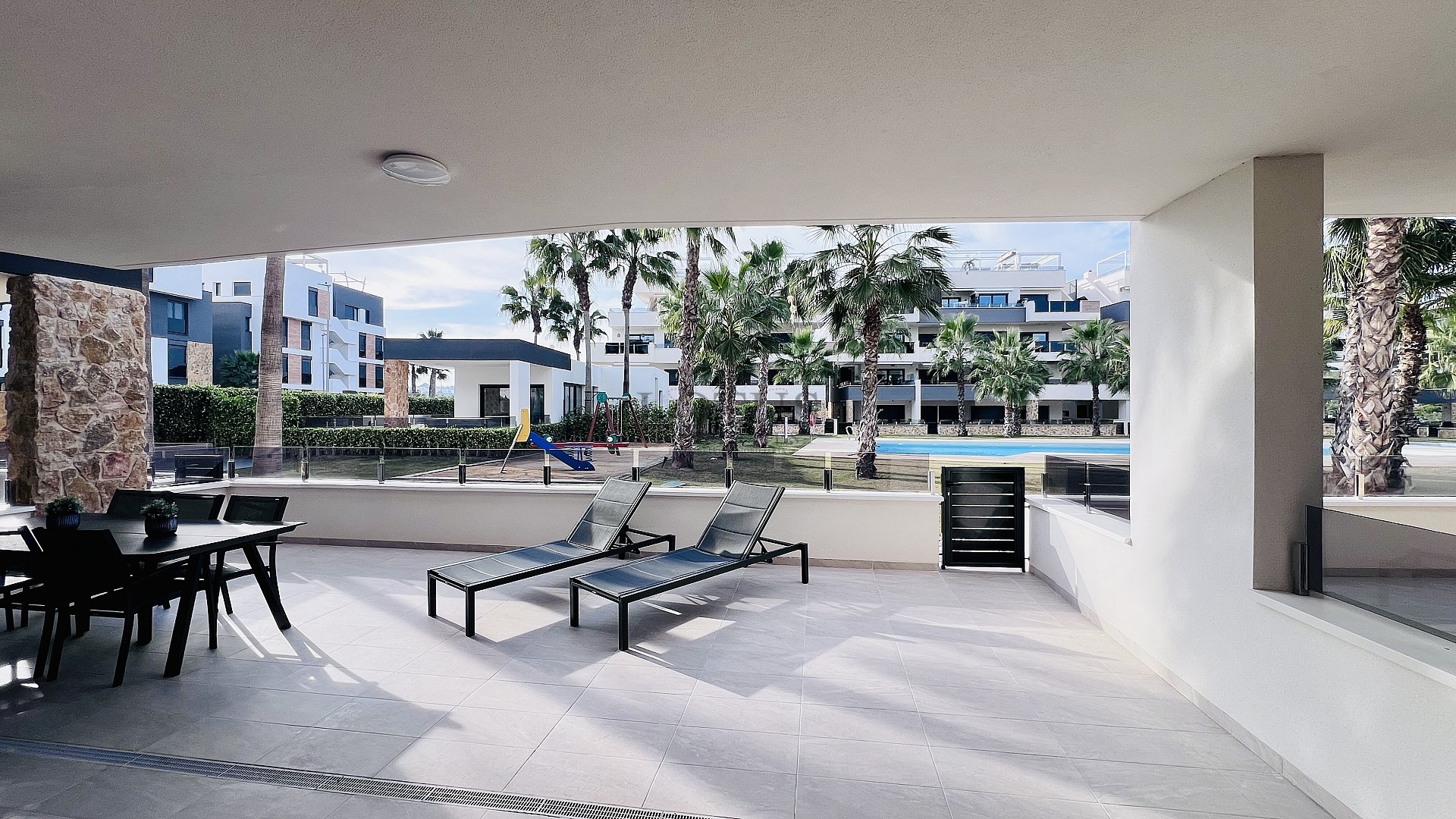 Modernt lyxigt lägenhetsboende i Amanecer IX – en oas av elegans, komfort och medelhavslivsstil. - Lotus Properties
